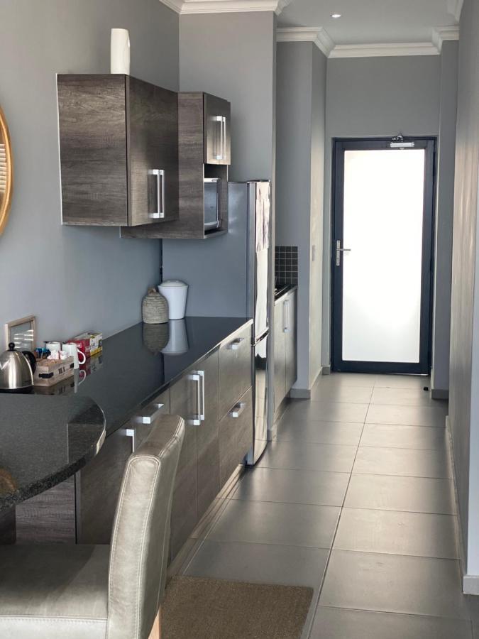 Apartment 32, Bay View Suites Langstrand Bagian luar foto